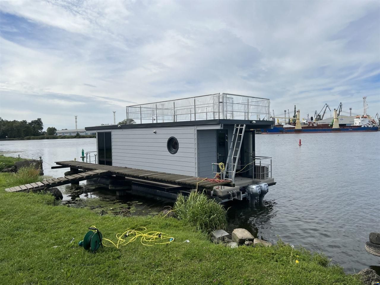 Aqua-House Hausboot Harmonia 340L