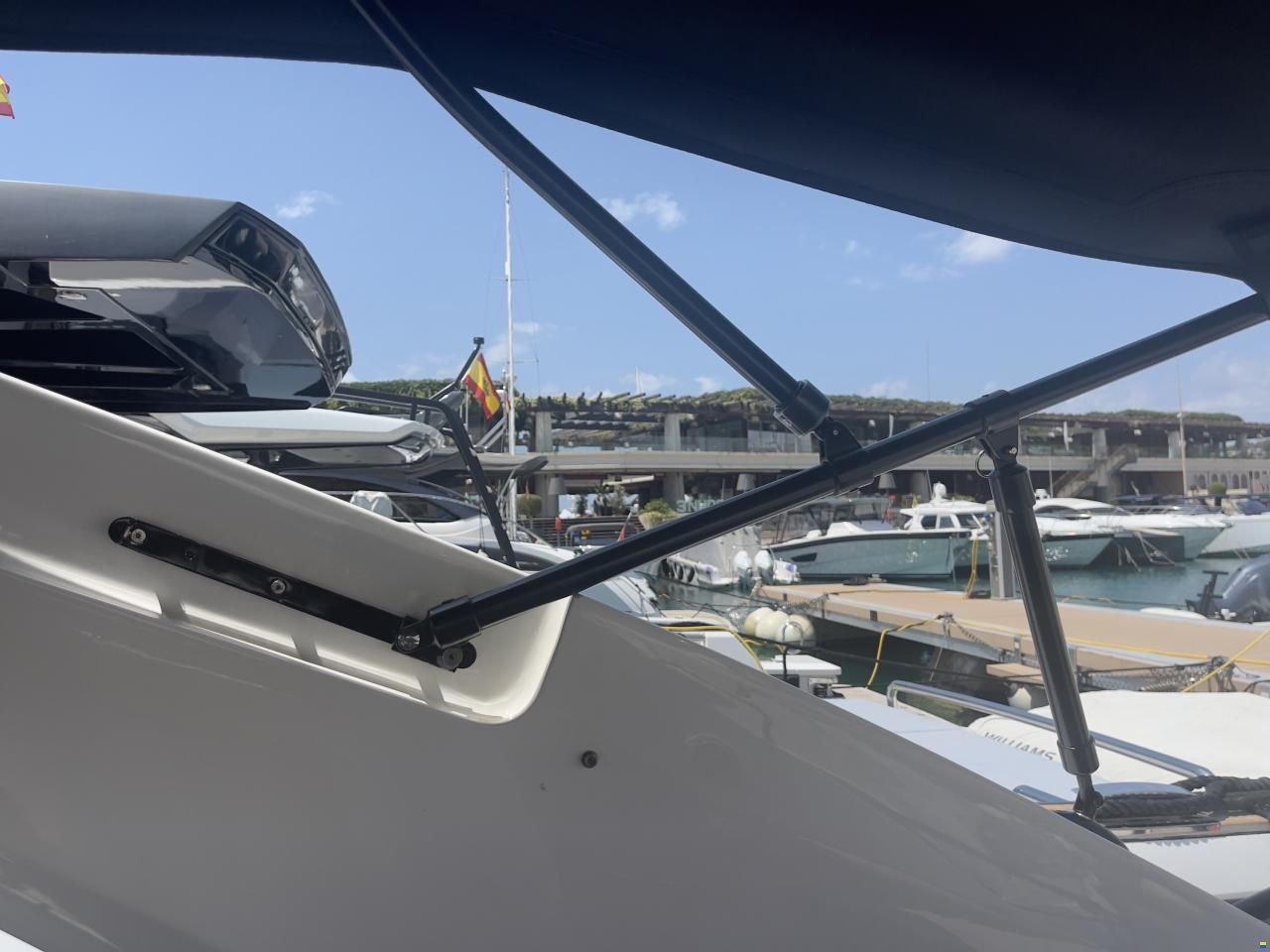 Sunseeker Superhawk 43