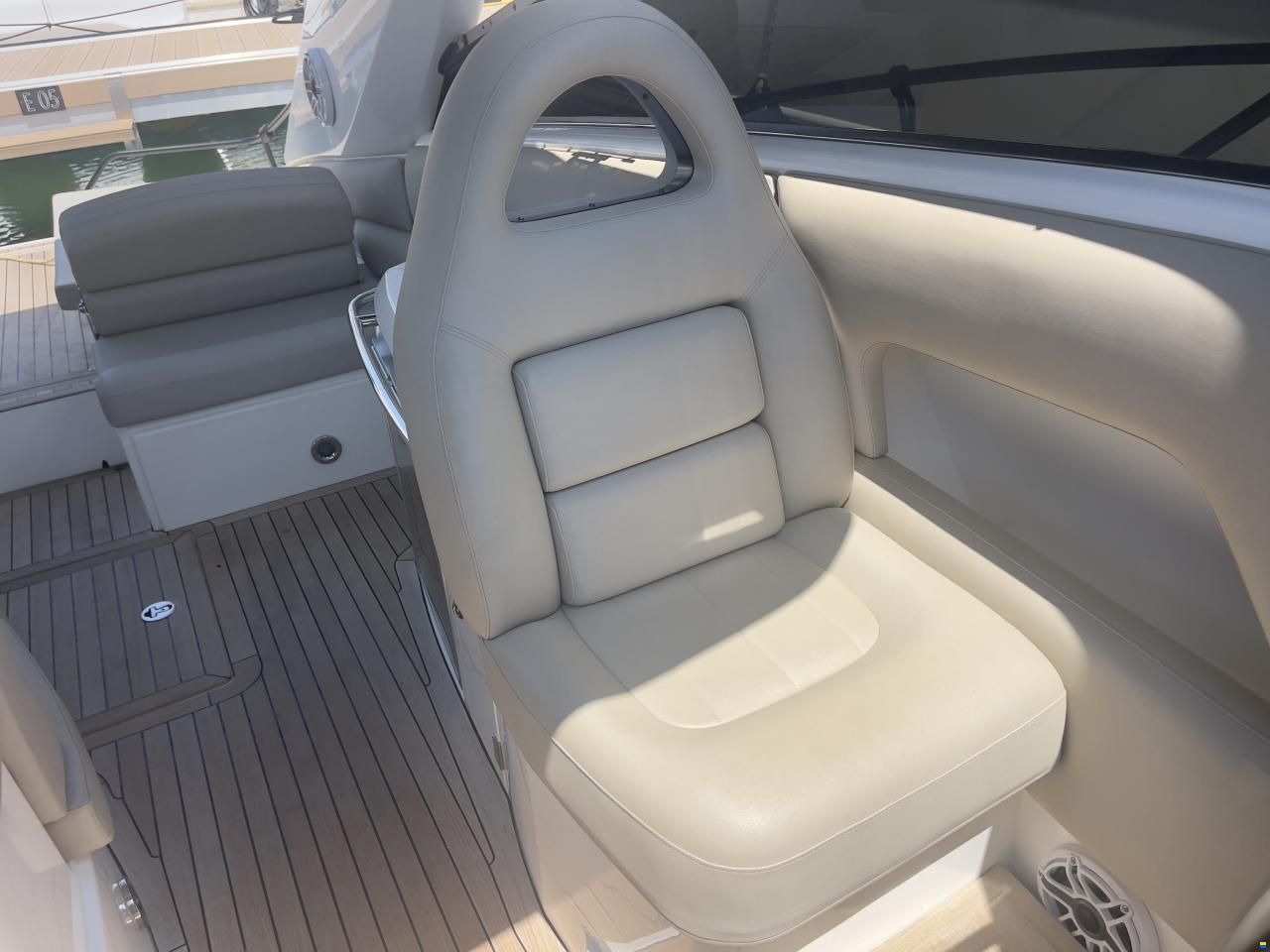 Sunseeker Superhawk 43