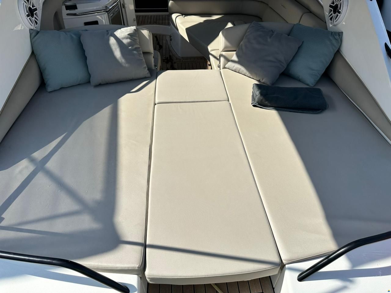 Sunseeker Superhawk 43