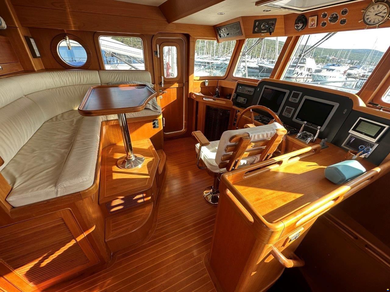 Selene 53