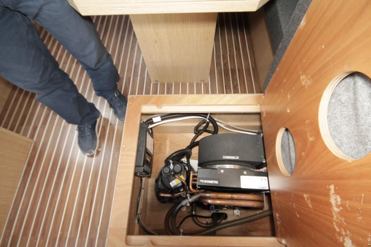 Bavaria C42