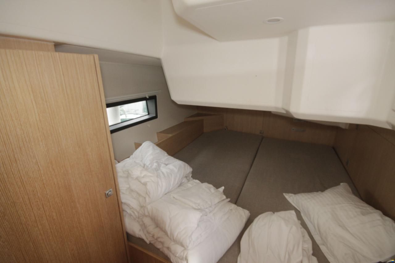 Bavaria C42