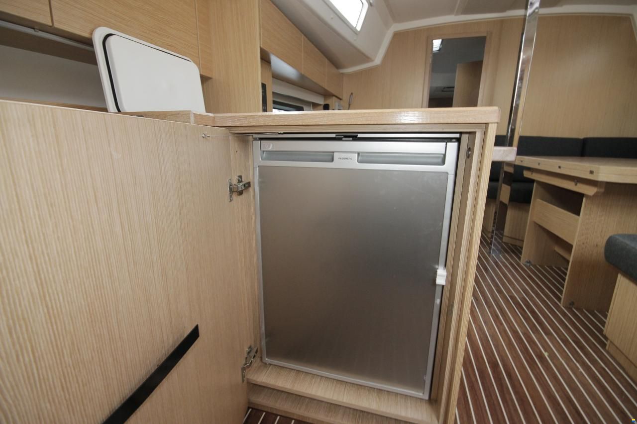 Bavaria C42