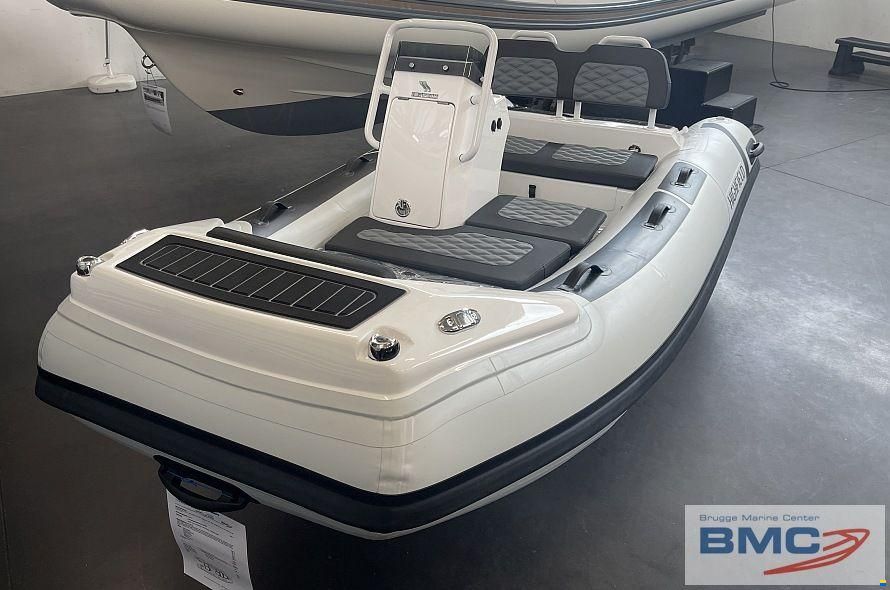 Highfield Sport 330