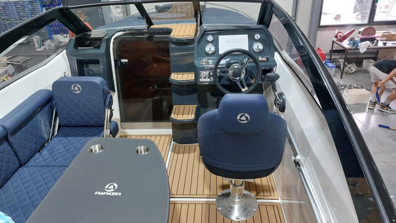 Parker 630 Daycruiser