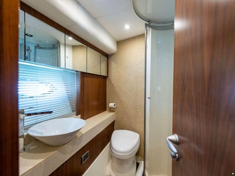 Sunseeker Predator 72