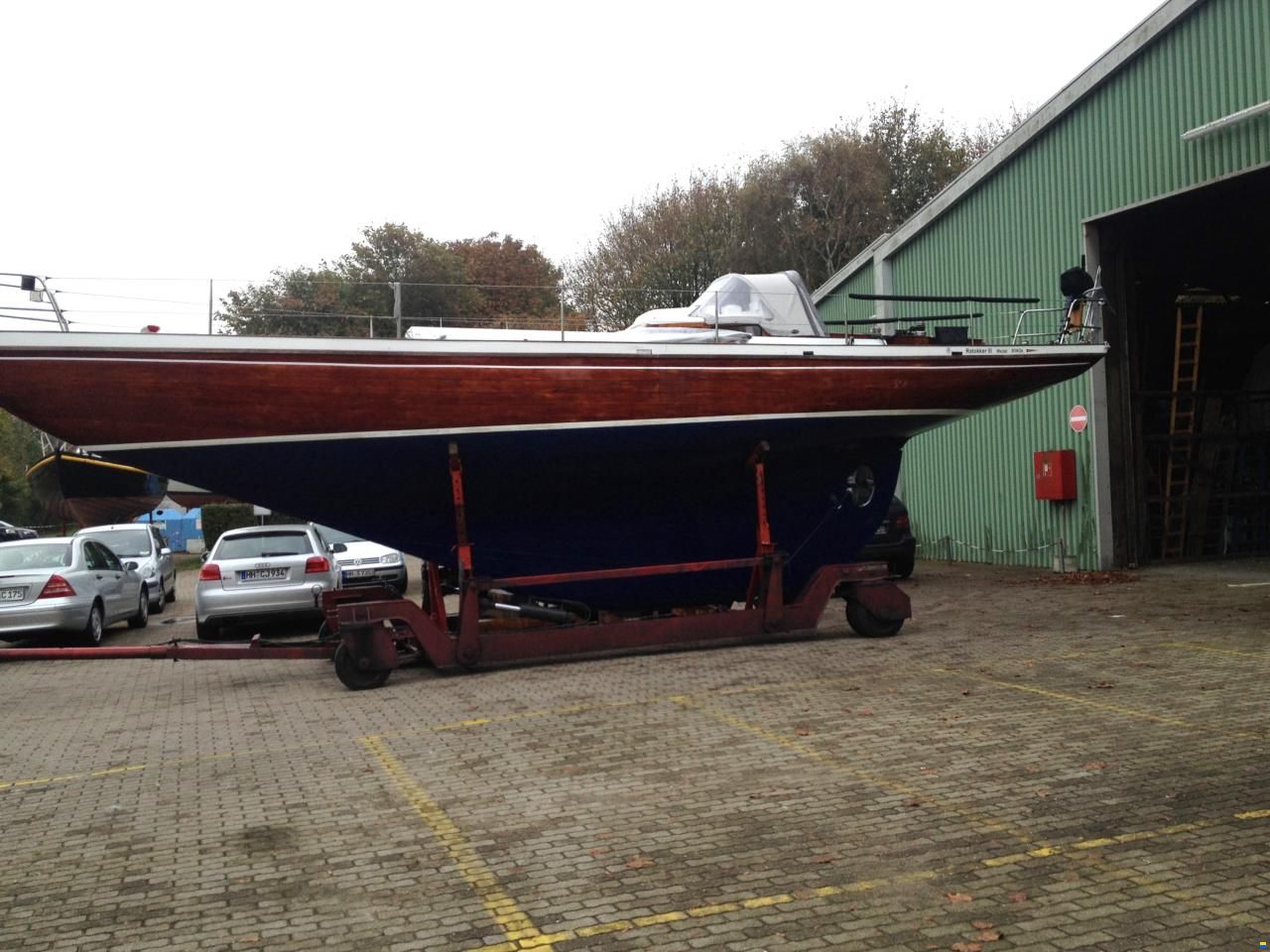 12m Mahagoni Segelyacht