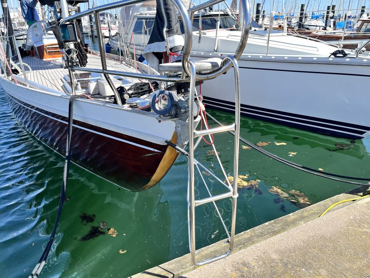 12m Mahagoni Segelyacht