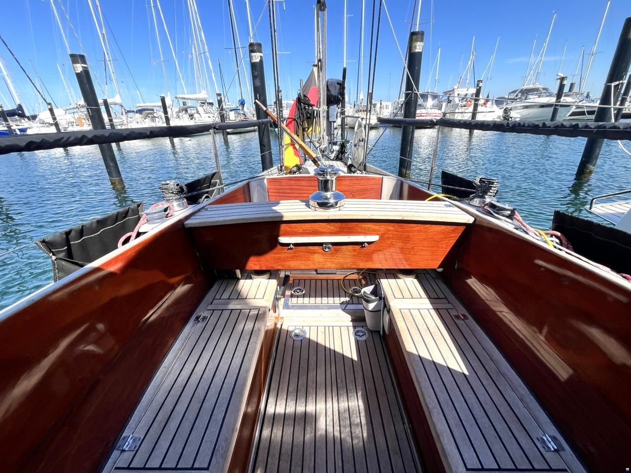12m Mahagoni Segelyacht