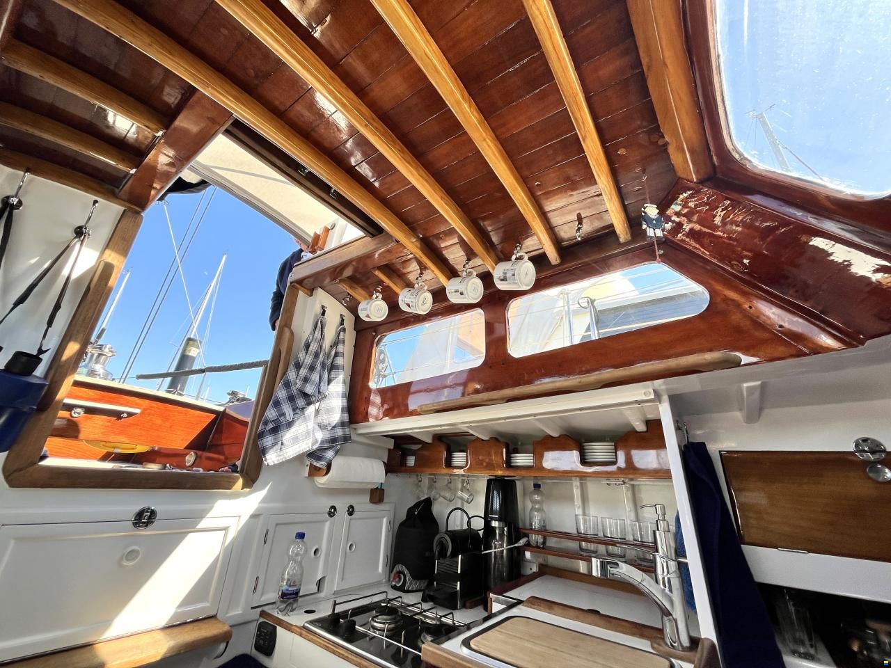 12m Mahagoni Segelyacht