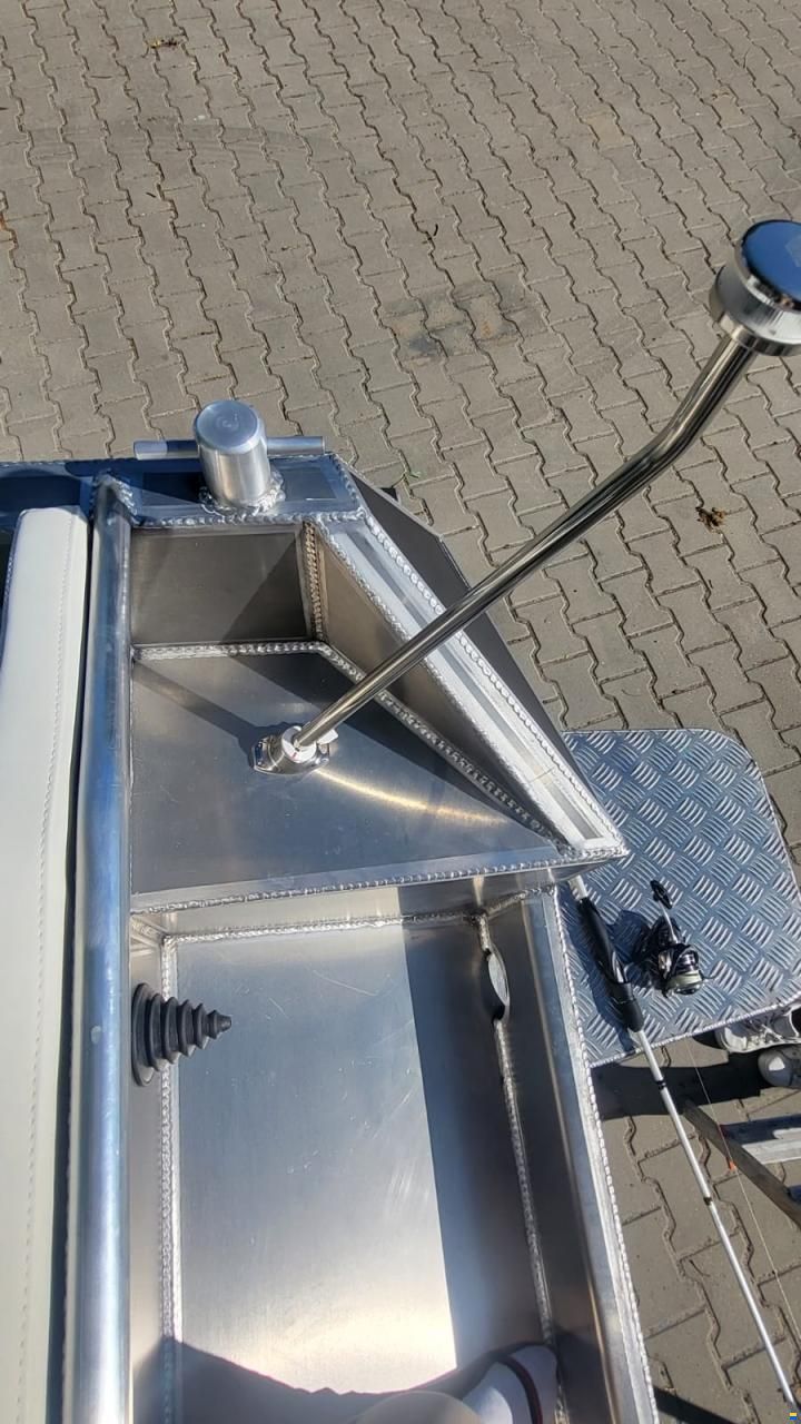 AluShip 550 Tyfoon
