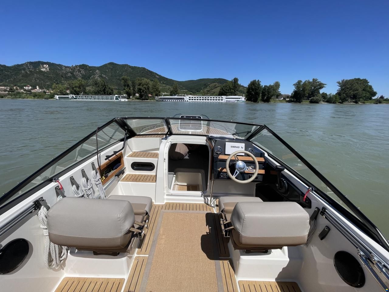 Quicksilver 605 Active Cruiser