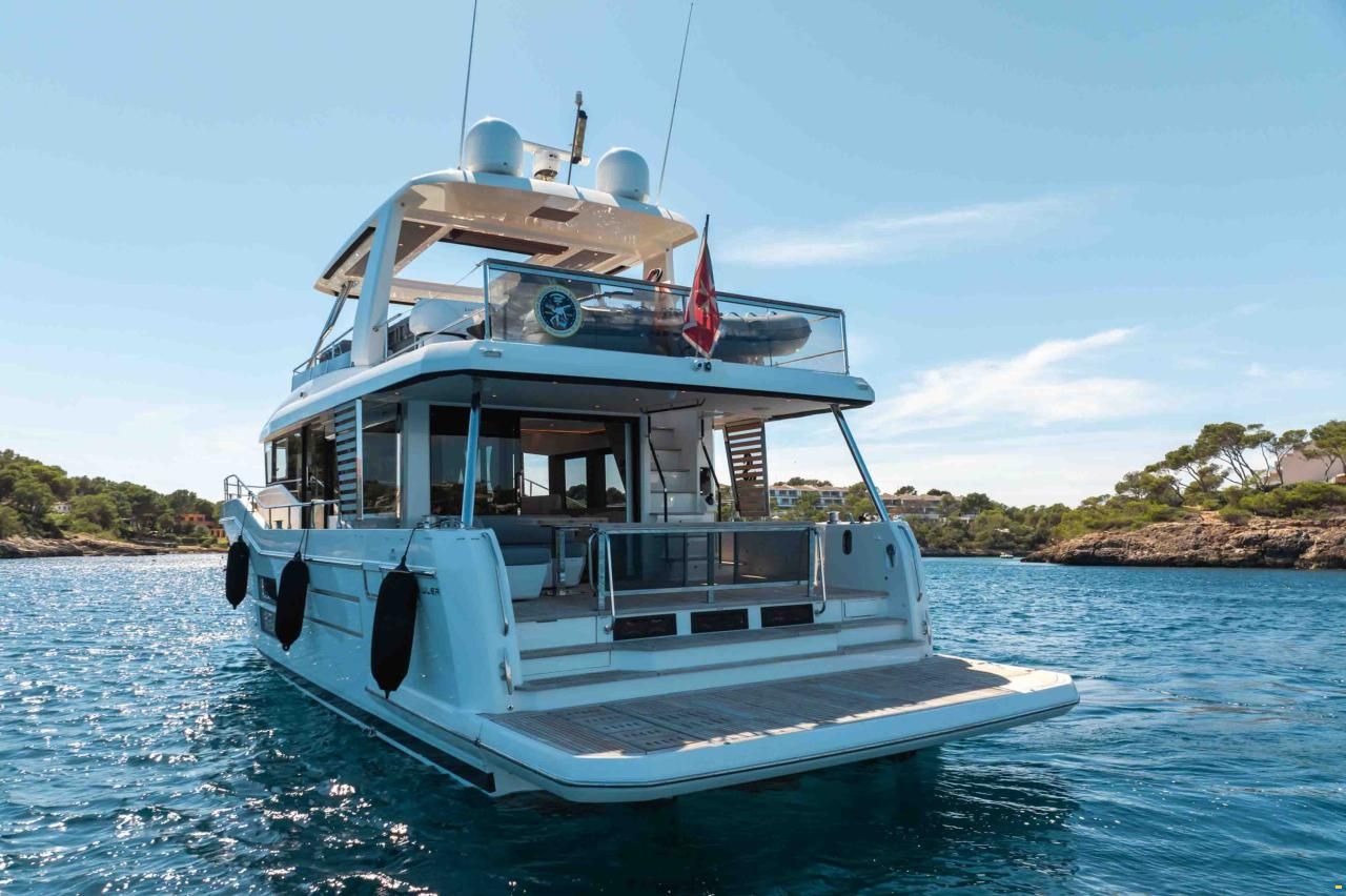 Beneteau Grand Trawler 62