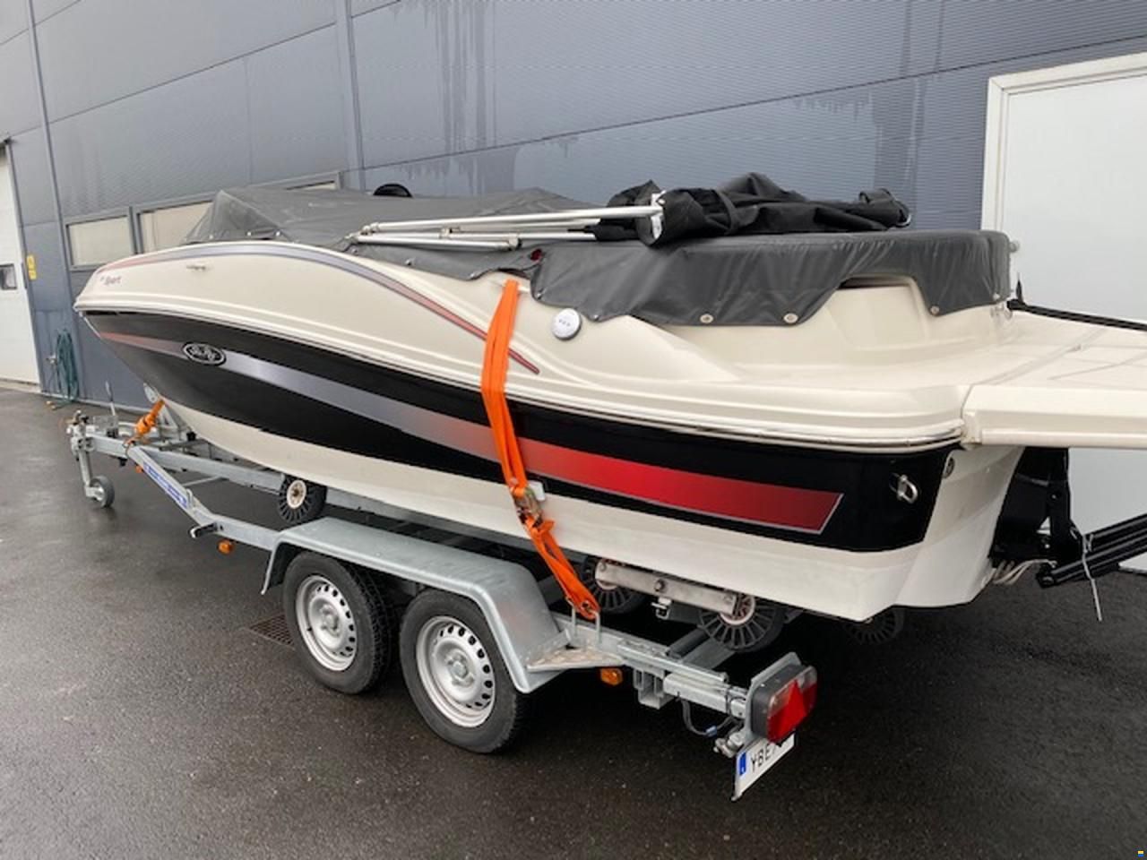 Sea Ray Daycruiser i mycket fint skick