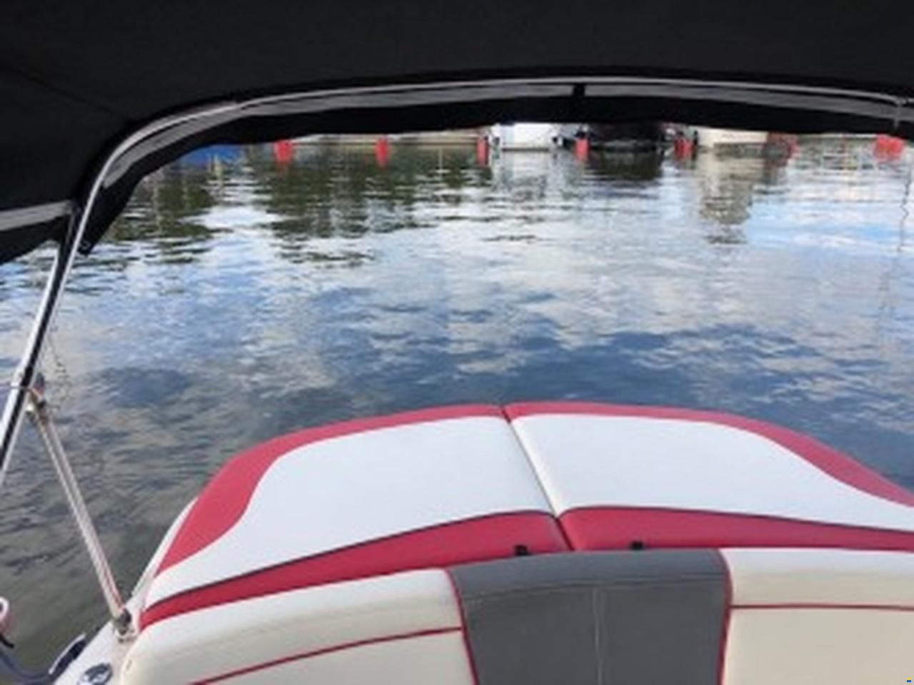 Sea Ray Daycruiser i mycket fint skick