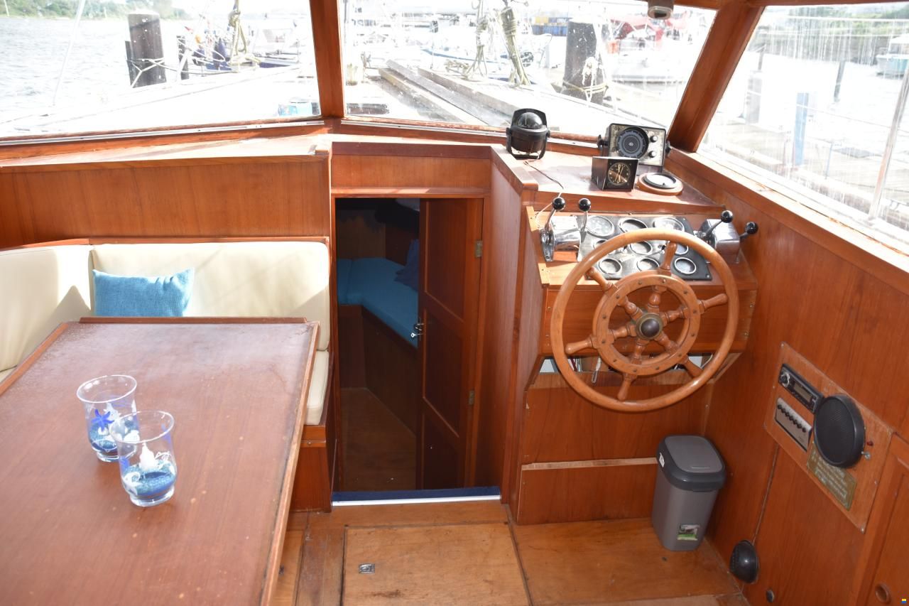 Broom Ocean 40
