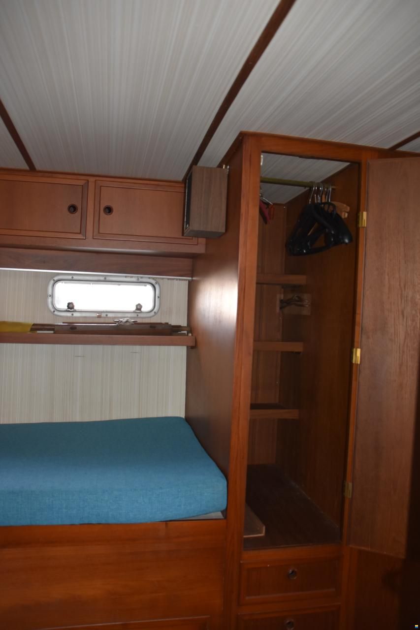 Broom Ocean 40