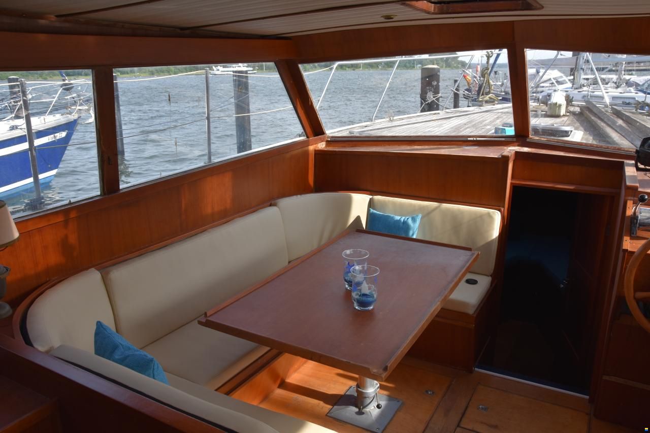 Broom Ocean 40
