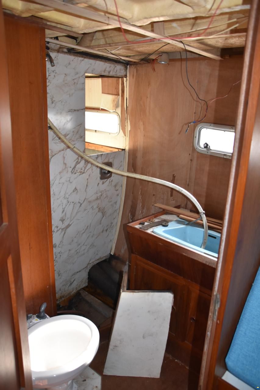 Broom Ocean 40