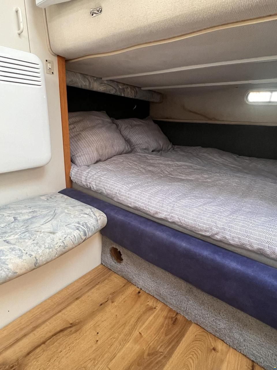 Larson 310 Cabrio