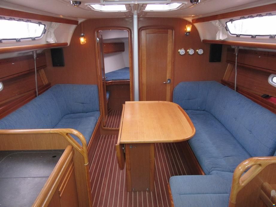 Bavaria 38 cruiser