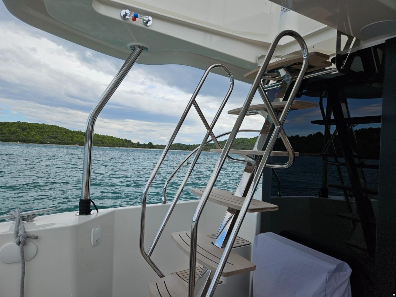 Beneteau Swift Trawler 48