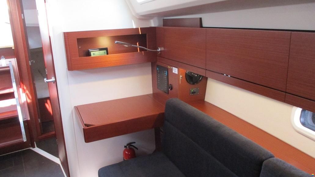 Hanse 348