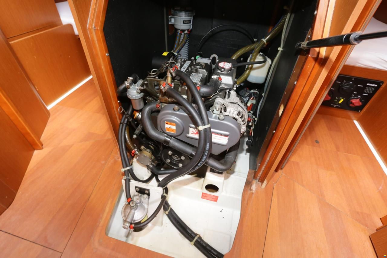 Beneteau Oceanis 35