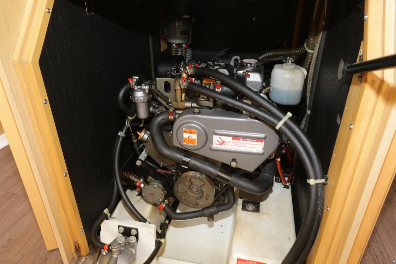 Beneteau Oceanis 38