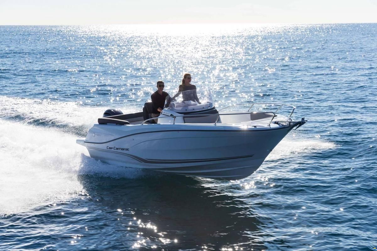 Jeanneau Cap Camarat 6.5 Center Console