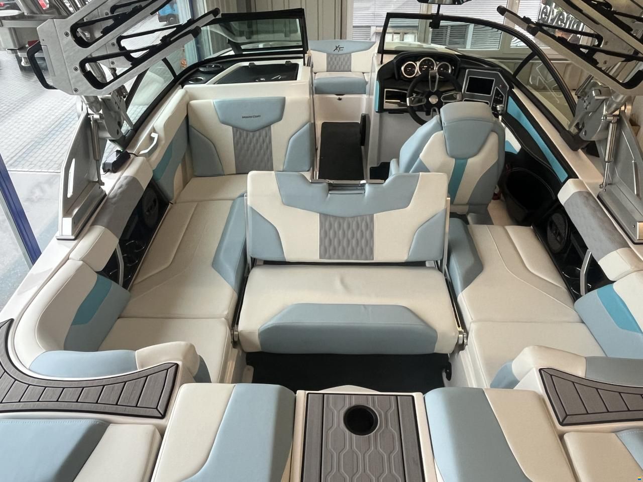 MasterCraft XT20