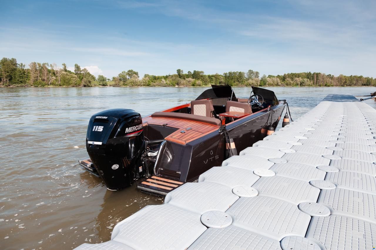 VTS Boats Flying Shark 5.7 Bowrider