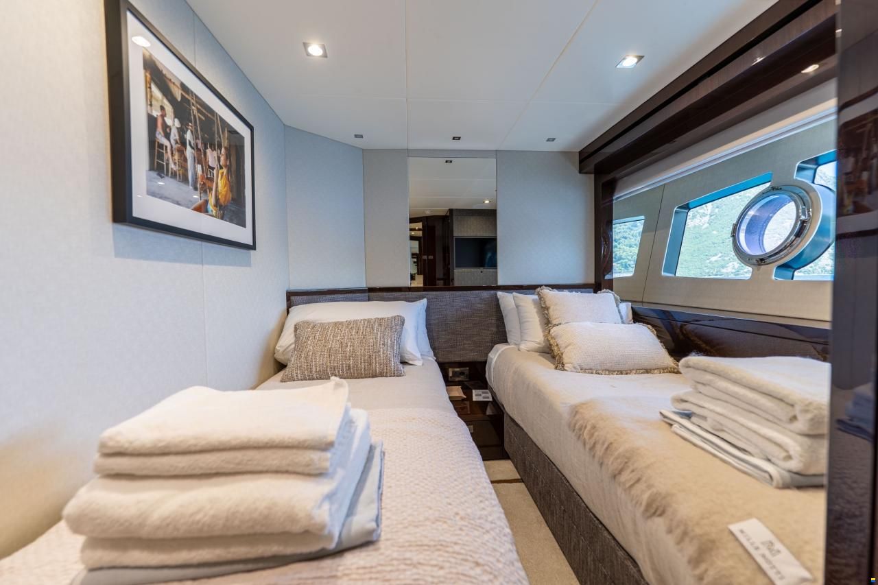 Sunseeker Yacht 95