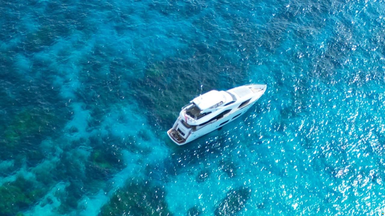 Sunseeker Yacht 95