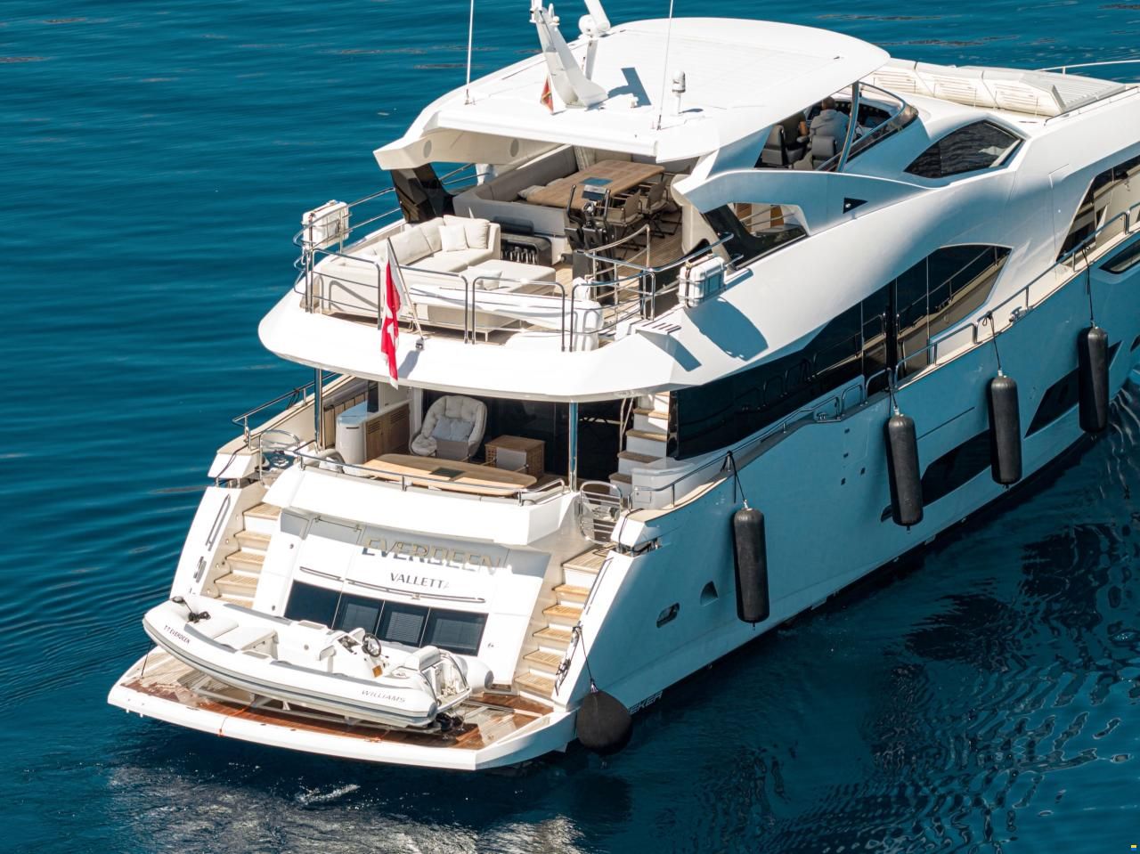 Sunseeker Yacht 95
