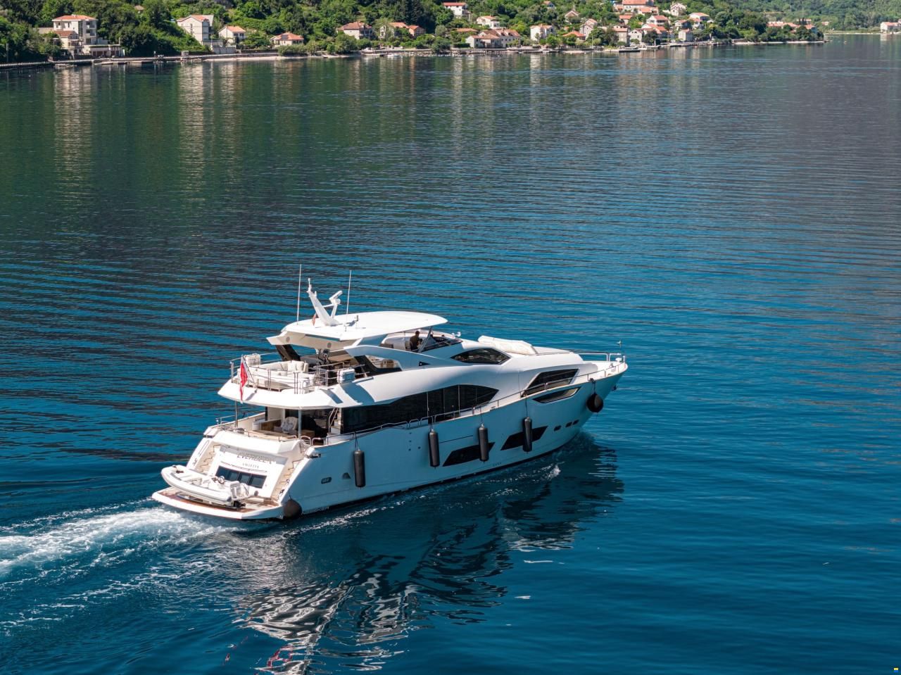 Sunseeker Yacht 95