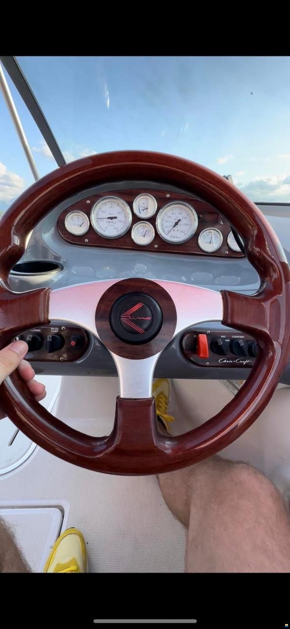 Chris Craft Bowrider 19