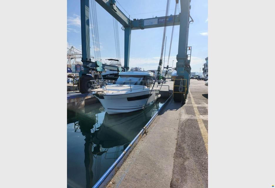 Jeanneau Merry Fisher 895