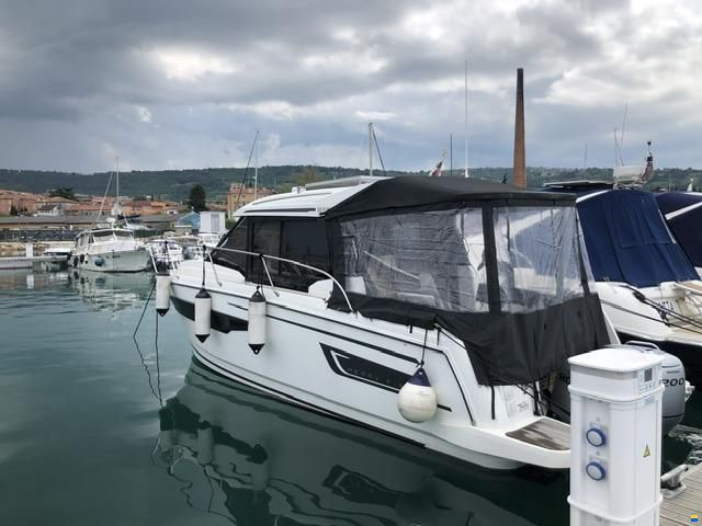 Jeanneau Merry Fisher 895