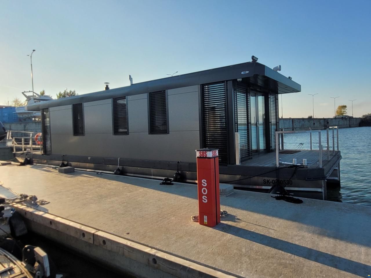 HOUSEBOAT SCHAB CAT 15x4,35