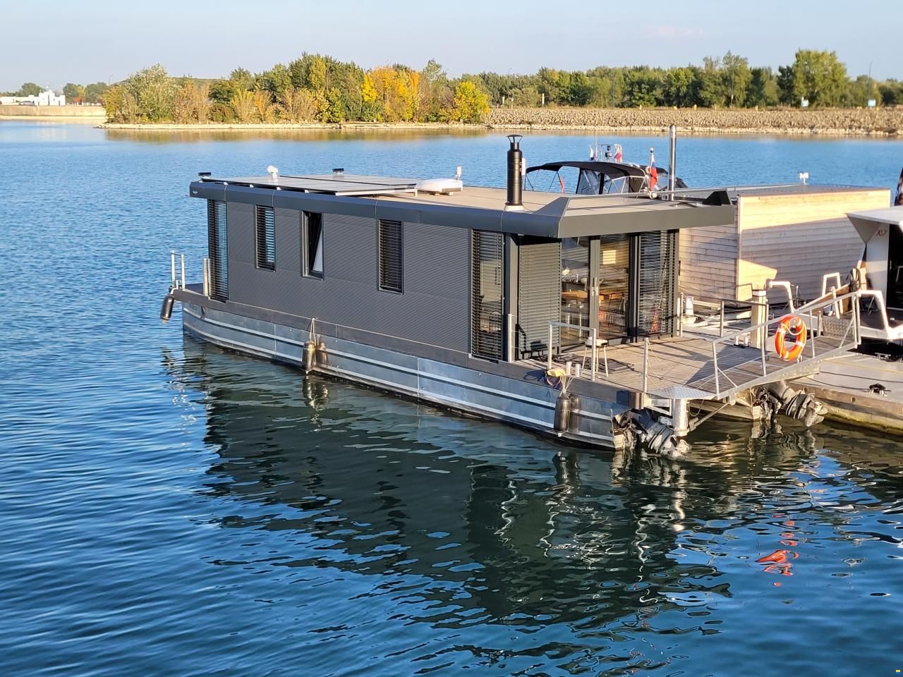 HOUSEBOAT SCHAB CAT 15x4,35