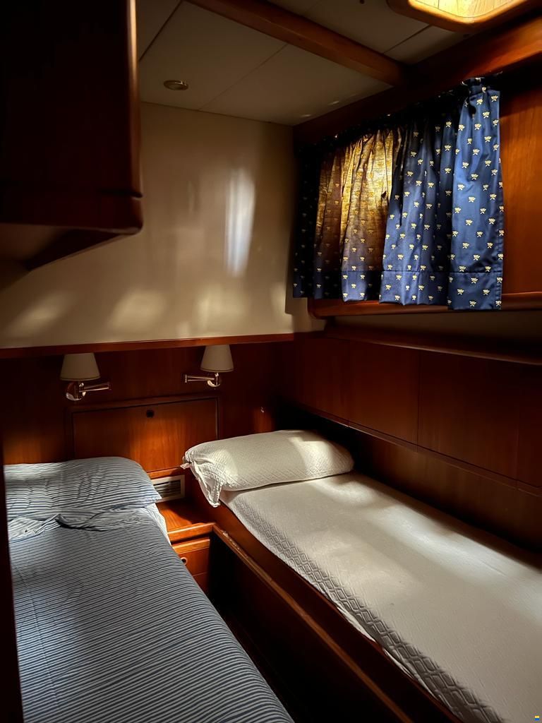 Cantieri Estensi 440 fly