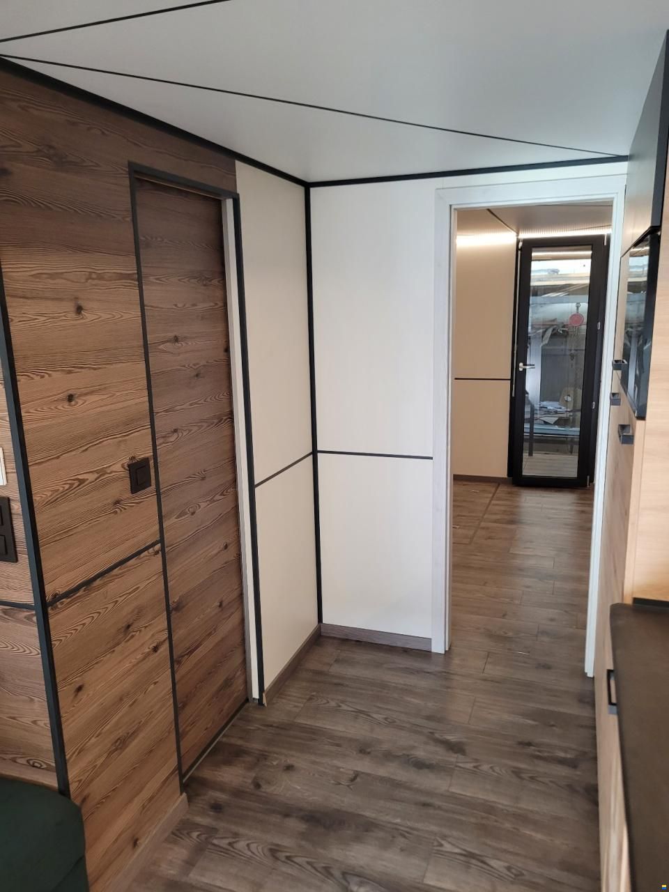 HOUSEBOAT SCHAB HB 15x4,2