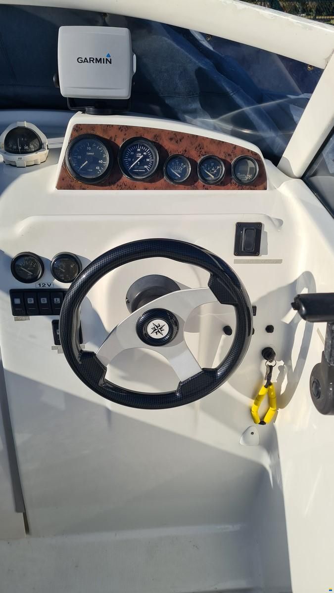 Beneteau ombrine 700