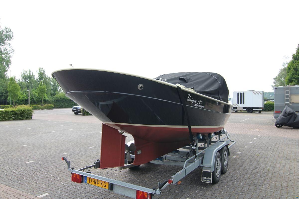 Steilsteven Sloep Unique 720