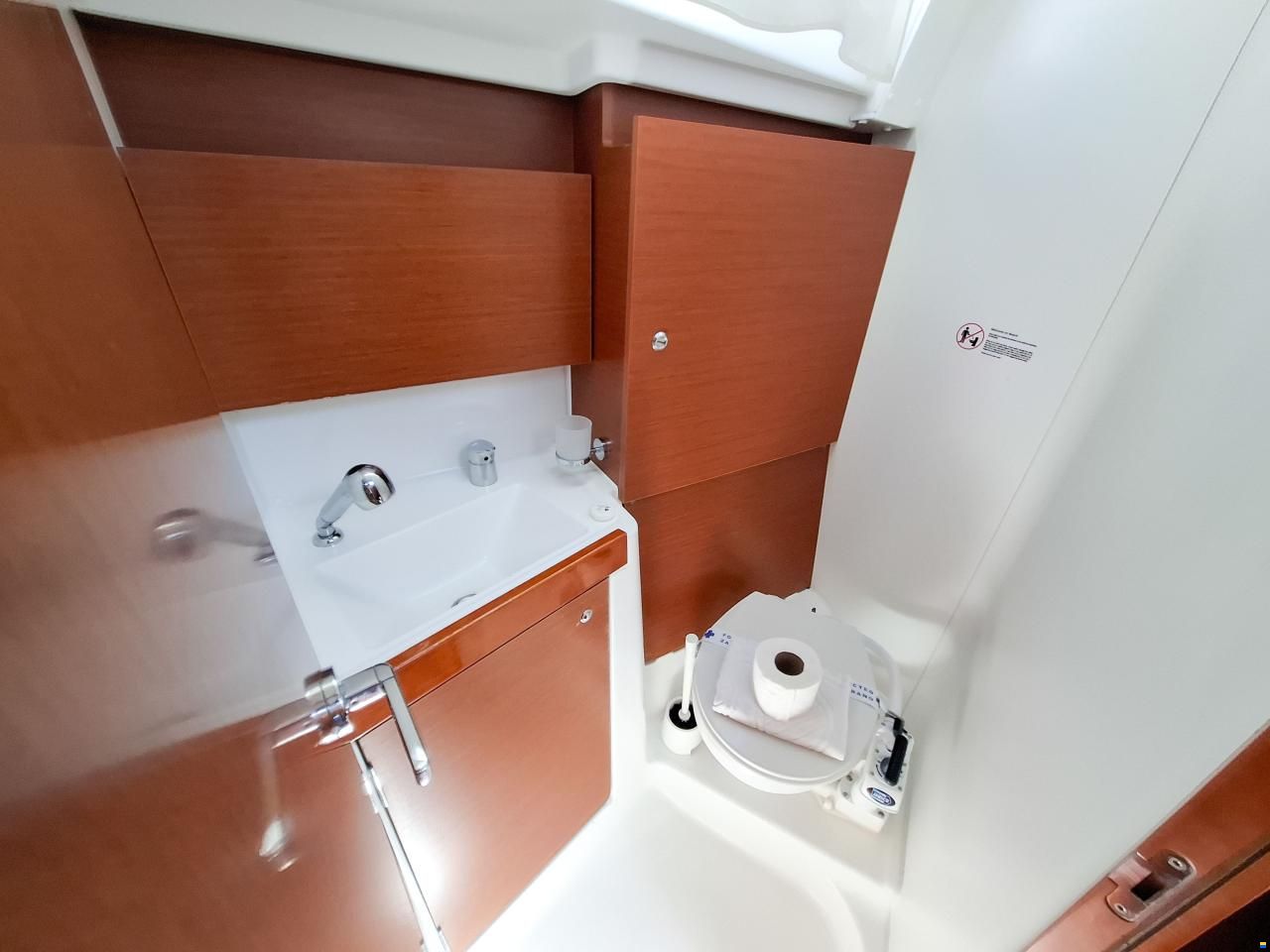 Beneteau Oceanis 38.1