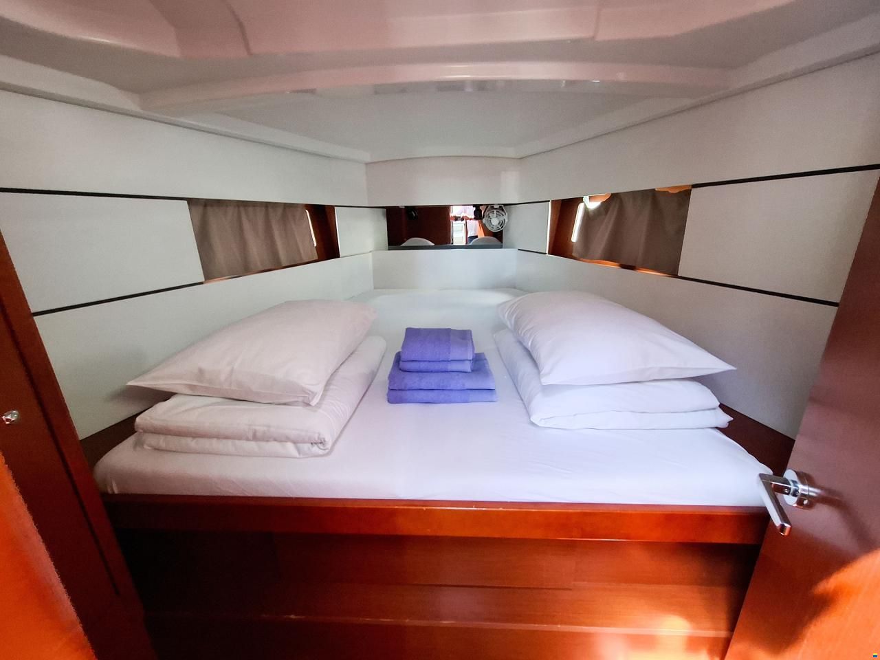 Beneteau Oceanis 38.1