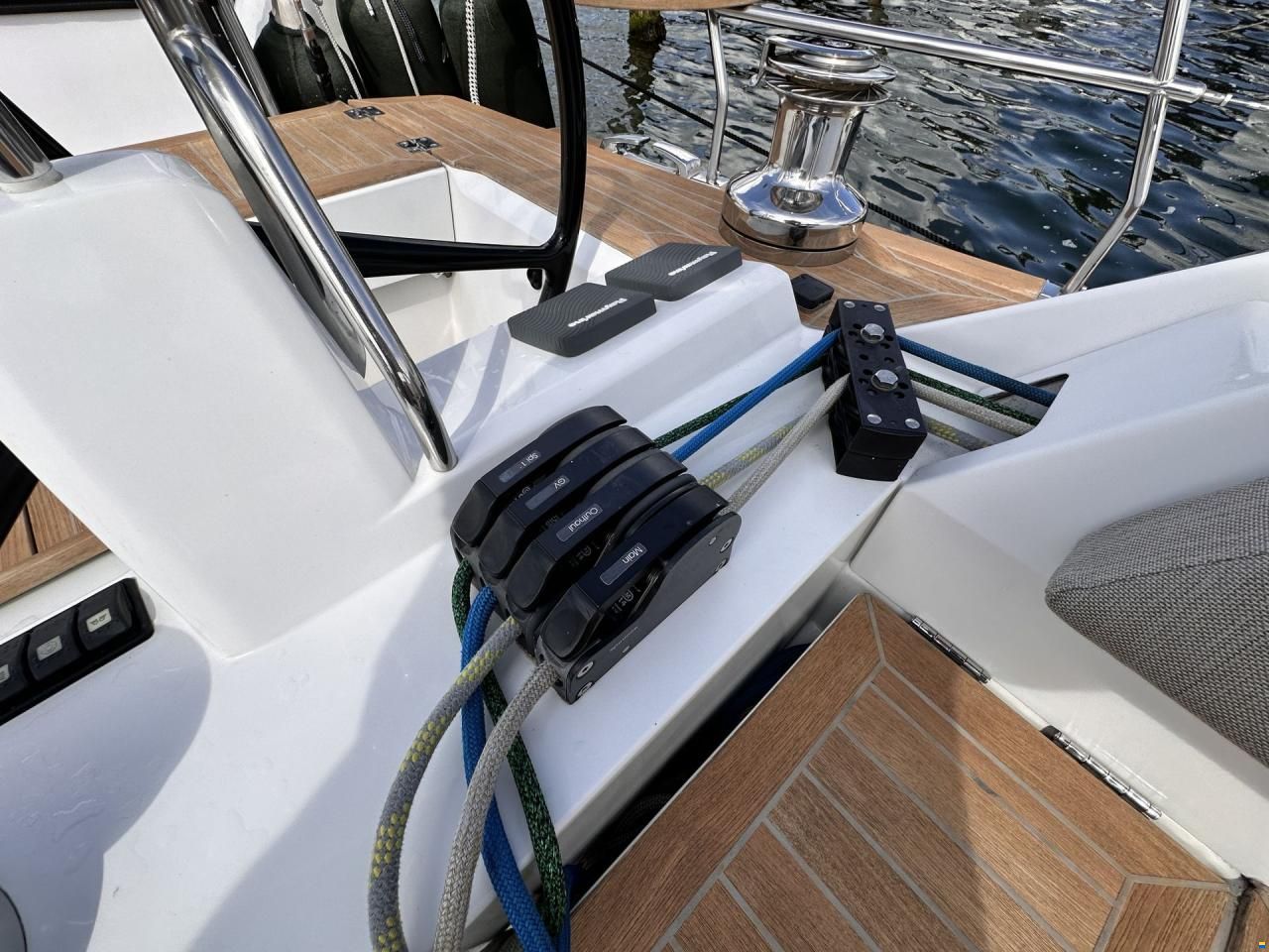 Wauquiez Pilot Saloon 48