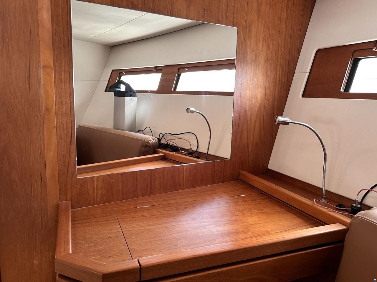 Wauquiez Pilot Saloon 48